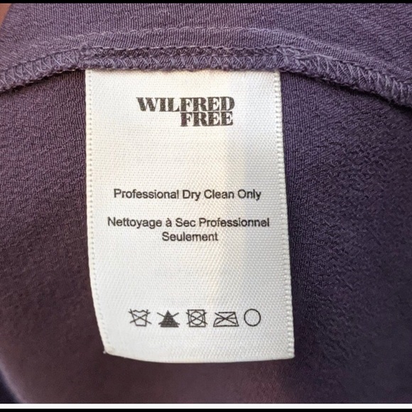 Aritzia Wilfred Free “Diana” Blouse - Picture 3 of 3